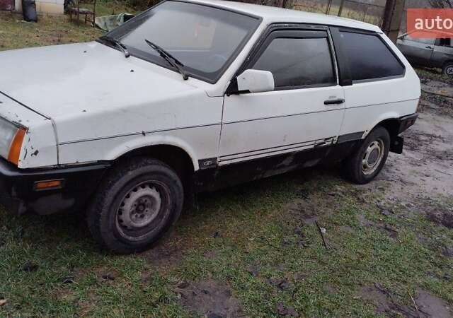 Белый ВАЗ 2108, объемом двигателя 1.5 л и пробегом 277 тыс. км за 710 $, фото 1 на Automoto.ua