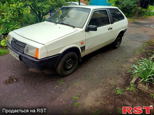 Белый ВАЗ 2108, объемом двигателя 1.3 л и пробегом 111 тыс. км за 890 $, фото 1 на Automoto.ua