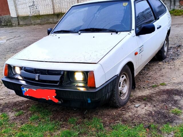 Білий ВАЗ 2108, об'ємом двигуна 1.3 л та пробігом 200 тис. км за 900 $, фото 1 на Automoto.ua
