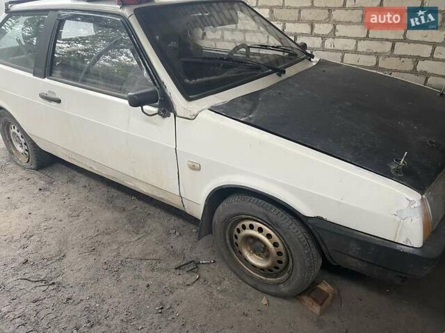 Белый ВАЗ 2108, объемом двигателя 1.5 л и пробегом 153 тыс. км за 1092 $, фото 1 на Automoto.ua
