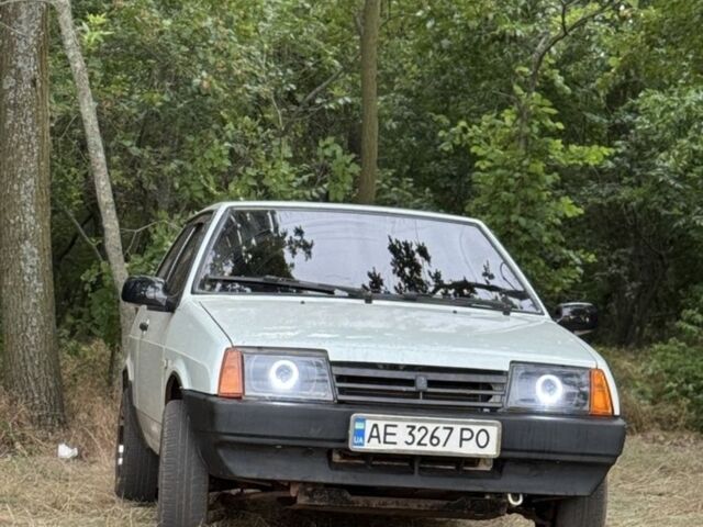 Білий ВАЗ 2108, об'ємом двигуна 1.3 л та пробігом 300 тис. км за 1351 $, фото 1 на Automoto.ua
