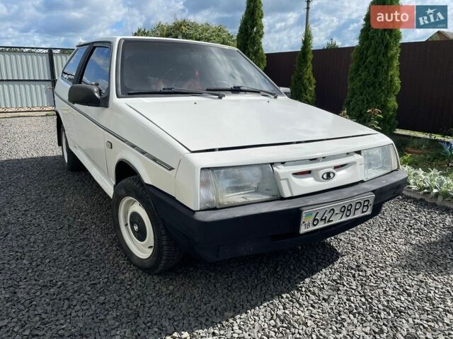 Белый ВАЗ 2108, объемом двигателя 1.3 л и пробегом 65 тыс. км за 655 $, фото 1 на Automoto.ua