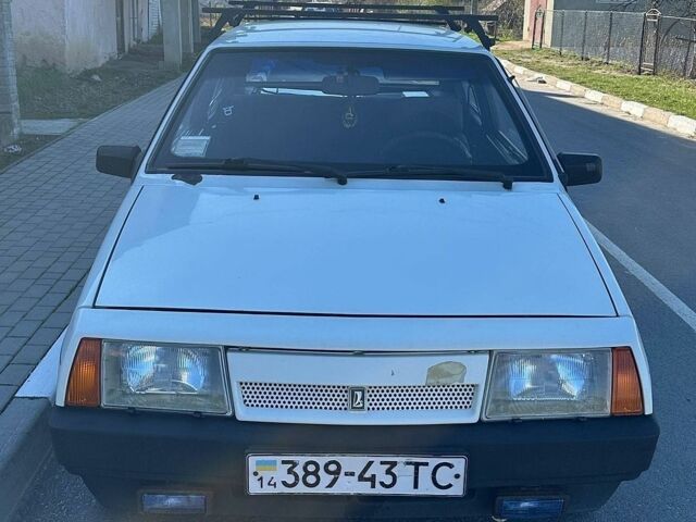 Белый ВАЗ 2108, объемом двигателя 1.3 л и пробегом 130 тыс. км за 800 $, фото 1 на Automoto.ua