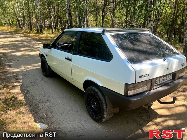 Белый ВАЗ 2108, объемом двигателя 1.5 л и пробегом 158 тыс. км за 830 $, фото 1 на Automoto.ua