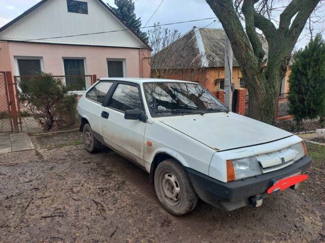 Белый ВАЗ 2108, объемом двигателя 1.3 л и пробегом 95 тыс. км за 850 $, фото 1 на Automoto.ua