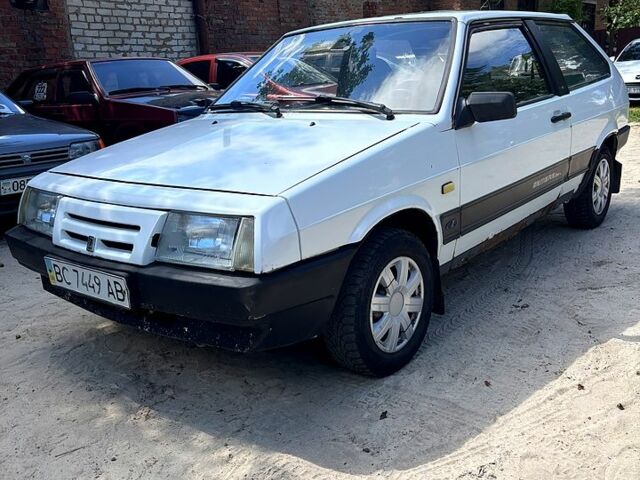 Білий ВАЗ 2108, об'ємом двигуна 1.1 л та пробігом 250 тис. км за 650 $, фото 1 на Automoto.ua