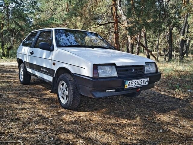 Белый ВАЗ 2108, объемом двигателя 1.5 л и пробегом 440 тыс. км за 850 $, фото 1 на Automoto.ua