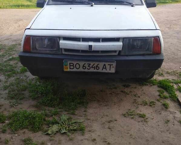 Білий ВАЗ 2108, об'ємом двигуна 1.1 л та пробігом 300 тис. км за 450 $, фото 1 на Automoto.ua