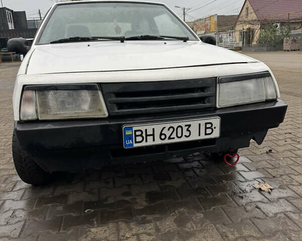 Белый ВАЗ 2108, объемом двигателя 1.3 л и пробегом 27 тыс. км за 850 $, фото 1 на Automoto.ua
