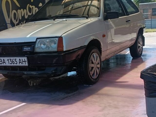 Белый ВАЗ 2108, объемом двигателя 1.3 л и пробегом 168 тыс. км за 607 $, фото 1 на Automoto.ua