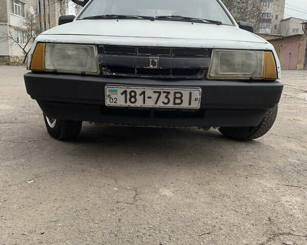 Белый ВАЗ 2108, объемом двигателя 1.3 л и пробегом 100 тыс. км за 1055 $, фото 1 на Automoto.ua