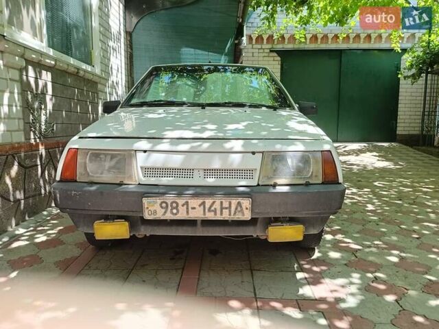 Белый ВАЗ 2108, объемом двигателя 1.5 л и пробегом 150 тыс. км за 700 $, фото 1 на Automoto.ua