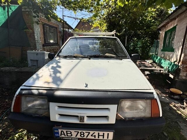 Белый ВАЗ 2108, объемом двигателя 1.3 л и пробегом 104 тыс. км за 900 $, фото 1 на Automoto.ua