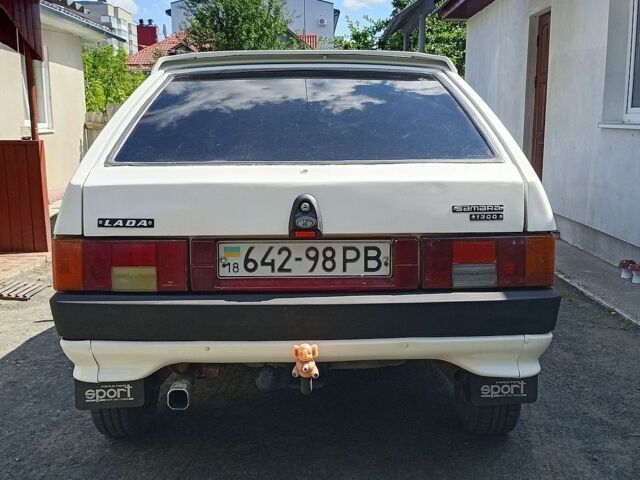 Белый ВАЗ 2108, объемом двигателя 1.3 л и пробегом 70 тыс. км за 1000 $, фото 1 на Automoto.ua