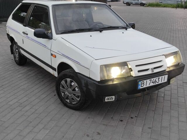 Белый ВАЗ 2108, объемом двигателя 1.3 л и пробегом 52 тыс. км за 1100 $, фото 1 на Automoto.ua
