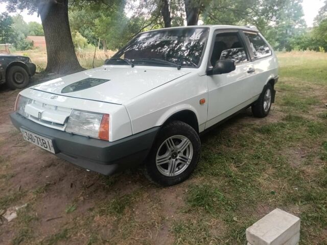 Белый ВАЗ 2108, объемом двигателя 1.5 л и пробегом 1 тыс. км за 1200 $, фото 1 на Automoto.ua