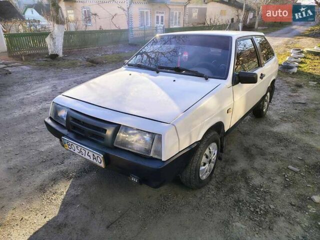 Белый ВАЗ 2108, объемом двигателя 1.5 л и пробегом 64 тыс. км за 800 $, фото 1 на Automoto.ua