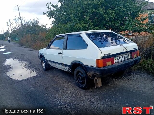 ВАЗ 2108 1993 в Гребенке на Automoto.ua Белый ВАЗ 2108, объемом двигателя 1.5 л и пробегом 385 тыс. км за 360 $, фото 1 на Automoto.ua