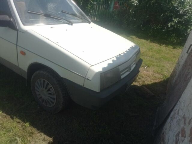 Белый ВАЗ 2108, объемом двигателя 0 л и пробегом 3 тыс. км за 550 $, фото 1 на Automoto.ua