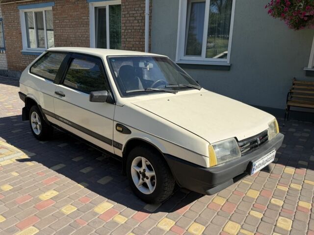 Белый ВАЗ 2108, объемом двигателя 1.3 л и пробегом 189 тыс. км за 890 $, фото 1 на Automoto.ua
