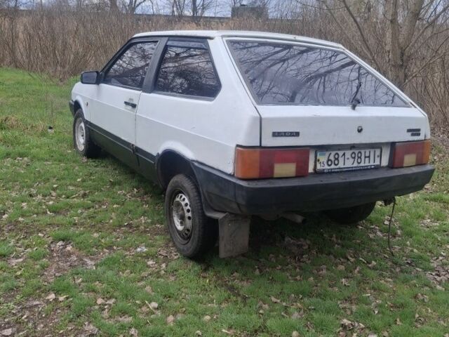 Белый ВАЗ 2108, объемом двигателя 1.3 л и пробегом 300 тыс. км за 346 $, фото 1 на Automoto.ua