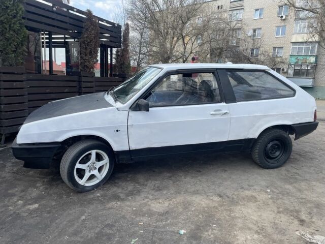 Белый ВАЗ 2108, объемом двигателя 1.3 л и пробегом 2 тыс. км за 677 $, фото 1 на Automoto.ua