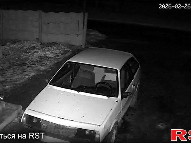 Белый ВАЗ 2108, объемом двигателя 1.5 л и пробегом 0 тыс. км за 700 $, фото 1 на Automoto.ua