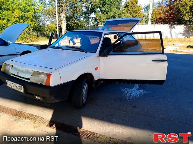 Белый ВАЗ 2108, объемом двигателя 1.3 л и пробегом 170 тыс. км за 550 $, фото 1 на Automoto.ua