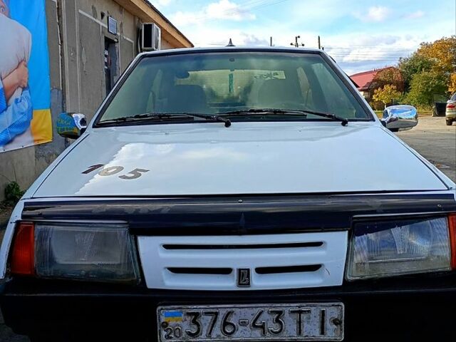 Белый ВАЗ 2108, объемом двигателя 1.3 л и пробегом 71 тыс. км за 1200 $, фото 1 на Automoto.ua