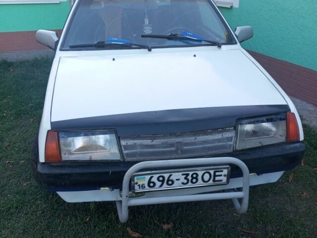 Белый ВАЗ 2108, объемом двигателя 0 л и пробегом 270 тыс. км за 1000 $, фото 1 на Automoto.ua