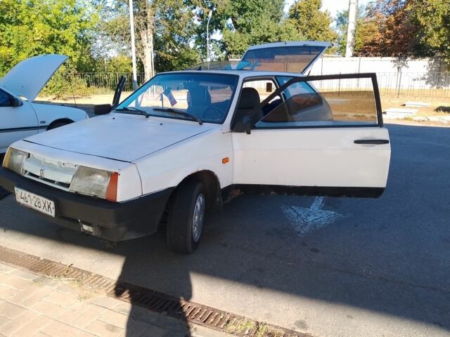 Белый ВАЗ 2108, объемом двигателя 1.3 л и пробегом 170 тыс. км за 552 $, фото 1 на Automoto.ua
