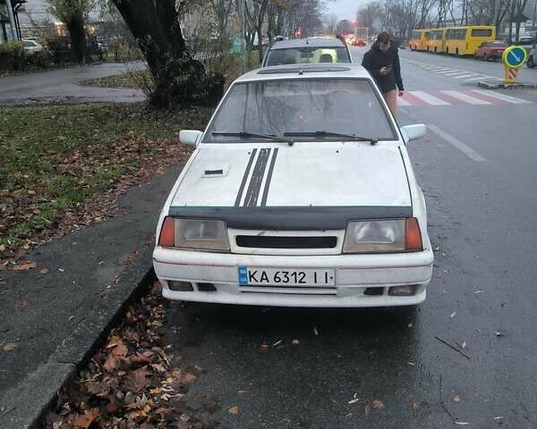 Белый ВАЗ 2108, объемом двигателя 1.5 л и пробегом 180 тыс. км за 473 $, фото 1 на Automoto.ua