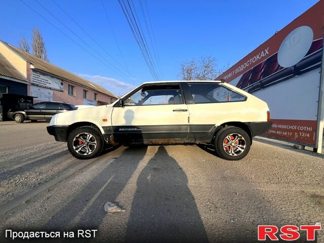 Белый ВАЗ 2108, объемом двигателя 1.3 л и пробегом 0 тыс. км за 1500 $, фото 1 на Automoto.ua