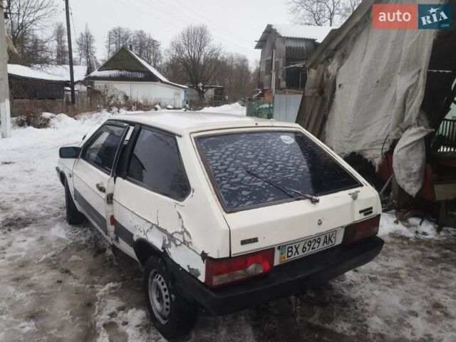 Белый ВАЗ 2108, объемом двигателя 1.29 л и пробегом 260 тыс. км за 400 $, фото 1 на Automoto.ua
