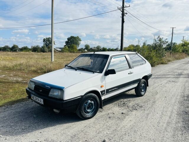 Белый ВАЗ 2108, объемом двигателя 0 л и пробегом 200 тыс. км за 854 $, фото 1 на Automoto.ua