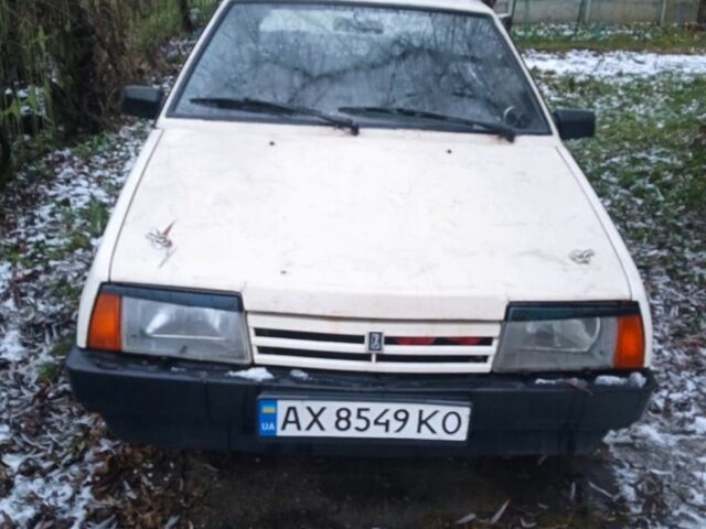 Белый ВАЗ 2108, объемом двигателя 1.3 л и пробегом 1000 тыс. км за 947 $, фото 1 на Automoto.ua