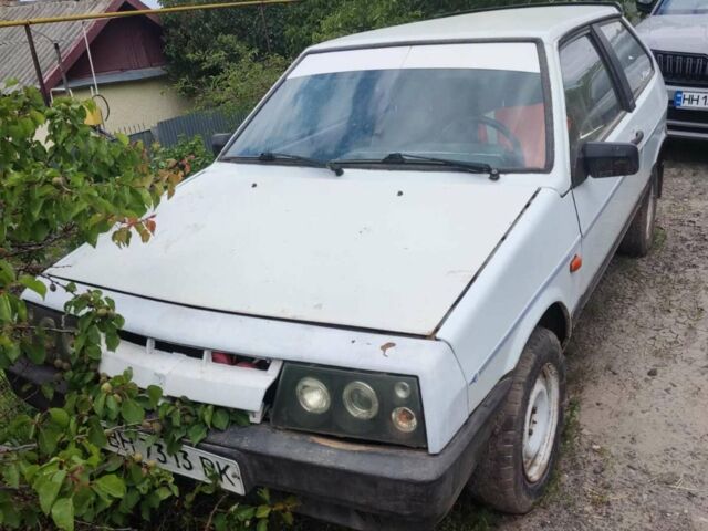 Белый ВАЗ 2108, объемом двигателя 1.5 л и пробегом 100 тыс. км за 800 $, фото 1 на Automoto.ua