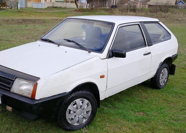 Белый ВАЗ 2108, объемом двигателя 1.5 л и пробегом 33 тыс. км за 1150 $, фото 1 на Automoto.ua