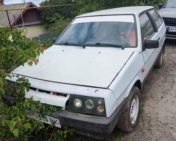 Белый ВАЗ 2108, объемом двигателя 1.5 л и пробегом 100 тыс. км за 800 $, фото 1 на Automoto.ua