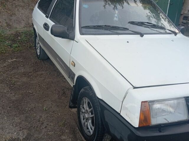 Белый ВАЗ 2108, объемом двигателя 1.3 л и пробегом 1 тыс. км за 700 $, фото 1 на Automoto.ua