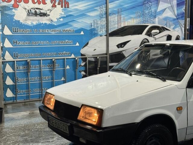 Белый ВАЗ 2108, объемом двигателя 1.3 л и пробегом 160 тыс. км за 900 $, фото 1 на Automoto.ua