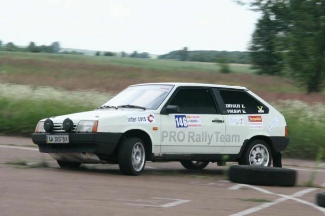 Белый ВАЗ 2108, объемом двигателя 1.4 л и пробегом 200 тыс. км за 4000 $, фото 1 на Automoto.ua