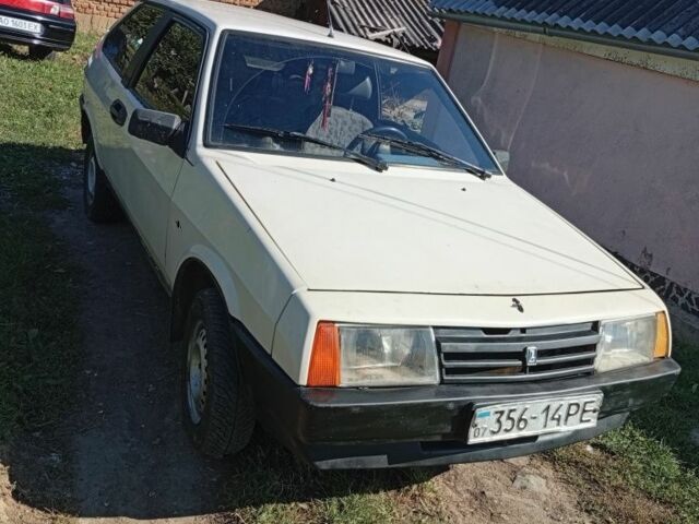 Белый ВАЗ 2108, объемом двигателя 0 л и пробегом 300 тыс. км за 534 $, фото 1 на Automoto.ua