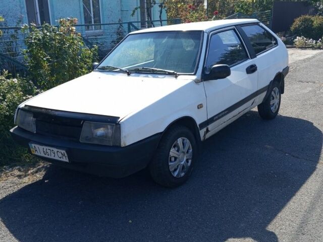 Белый ВАЗ 2108, объемом двигателя 1.5 л и пробегом 300 тыс. км за 603 $, фото 1 на Automoto.ua