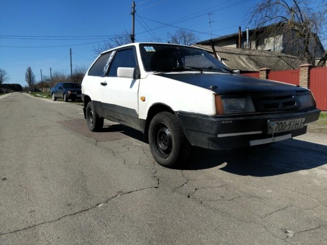 Белый ВАЗ 2108, объемом двигателя 1.3 л и пробегом 289 тыс. км за 633 $, фото 1 на Automoto.ua