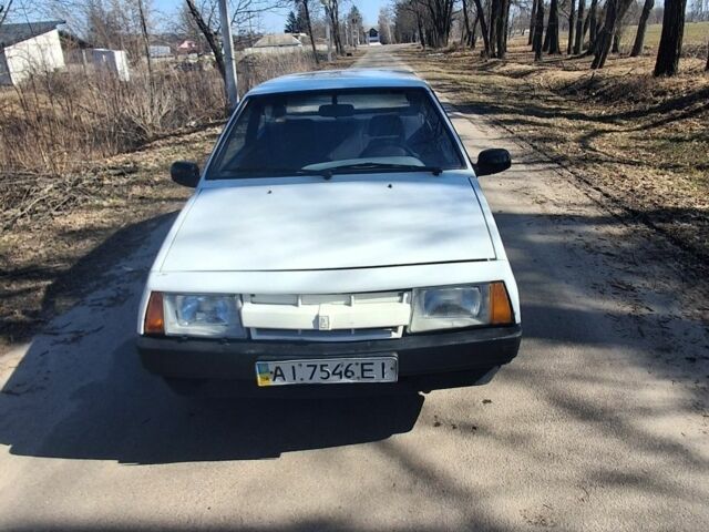 Белый ВАЗ 2108, объемом двигателя 1.3 л и пробегом 210 тыс. км за 850 $, фото 1 на Automoto.ua