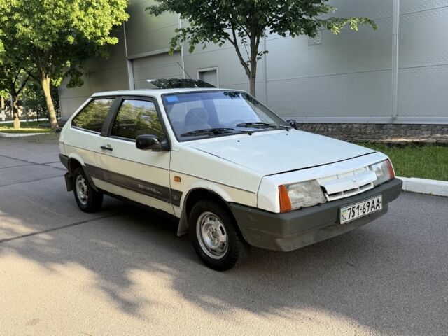 Белый ВАЗ 2108, объемом двигателя 1.5 л и пробегом 50 тыс. км за 850 $, фото 1 на Automoto.ua