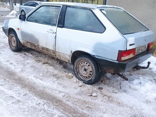 Белый ВАЗ 2108, объемом двигателя 1.3 л и пробегом 200 тыс. км за 268 $, фото 1 на Automoto.ua