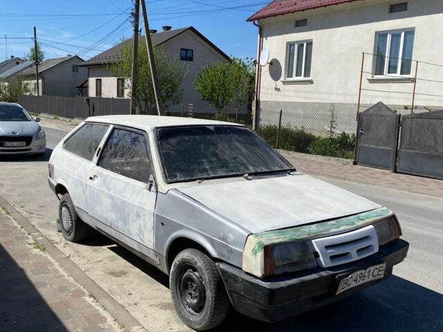 Белый ВАЗ 2108, объемом двигателя 1.5 л и пробегом 300 тыс. км за 170 $, фото 1 на Automoto.ua