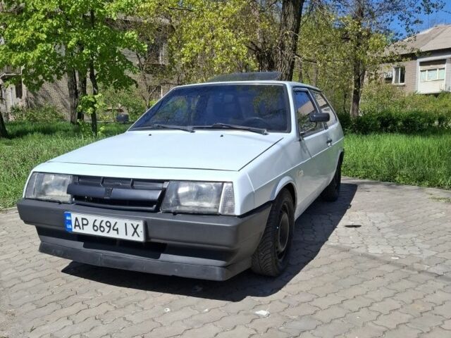 Белый ВАЗ 2108, объемом двигателя 1.1 л и пробегом 250 тыс. км за 1200 $, фото 1 на Automoto.ua